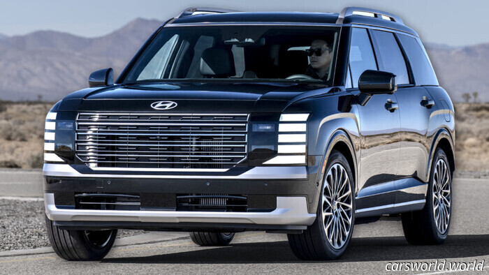 El nuevo SUV de tres filas de Hyundai acaba de subir de precio pero también es más premium | Carscoops